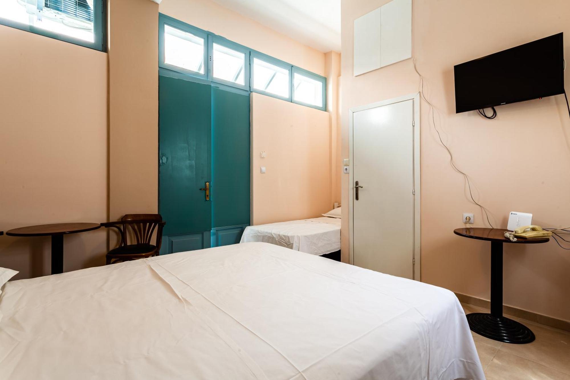 Apartment στούντιο στη στοά βαρβουτσή#6 Kalamata